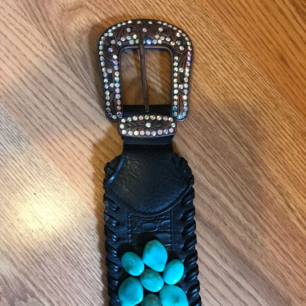 Black leather belt with turquoise